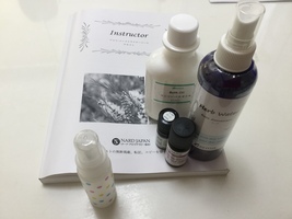 ナード・ジャパン インストラクターコースLesson3（1）〜精油の芳香性分類の基本〜